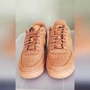 M's Air Force One Flax/Wheat/Gum Light Brown/Black like new in box